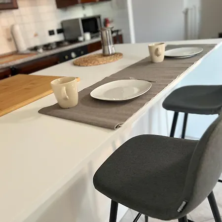 Domus Estense Parcheggio Gratuito No Ztl Centro A 5 Minuti A Piedi Apartment Ferrara